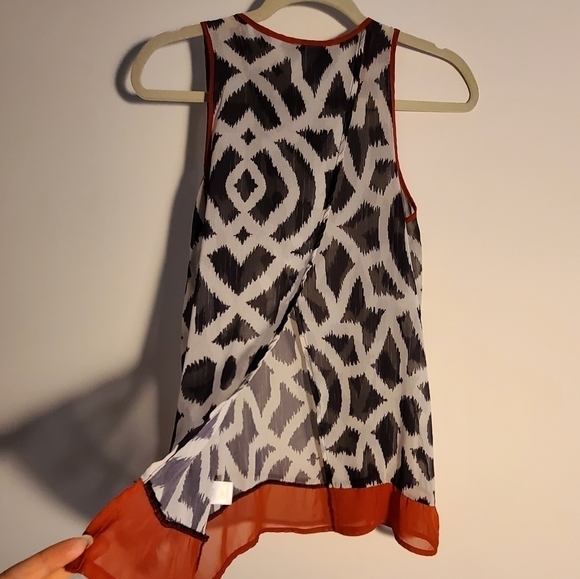 New YORK & COMPANY Women's Tank Top - Picture 4 of 7